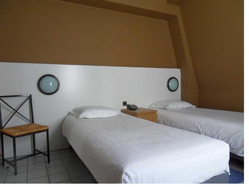 Hotel Lambeau Etterbeek Esterno foto