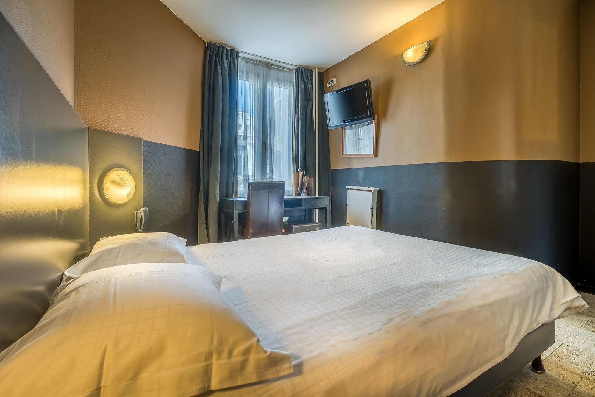 Hotel Lambeau Etterbeek Esterno foto